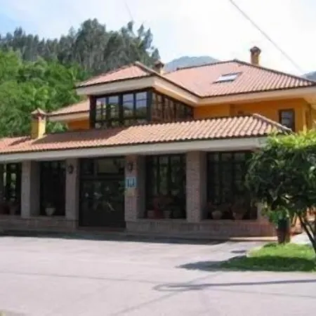 Benzua Ξενοδοχείο 2*