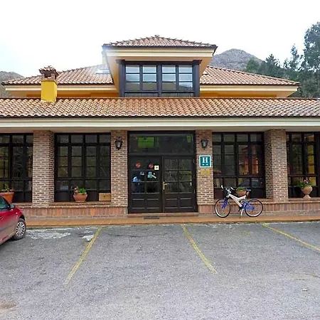 Benzua 2* Villanueva de Ardisana