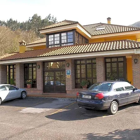 Hotel Benzua 2*